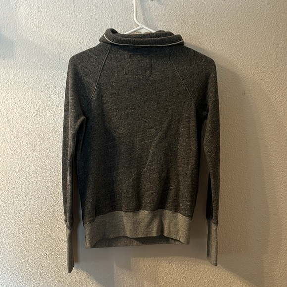Abercrombie and Fitch cowl neck sweatshirt size XS - Picture 5 of 5